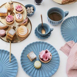 Meet your Posher, Deolinda